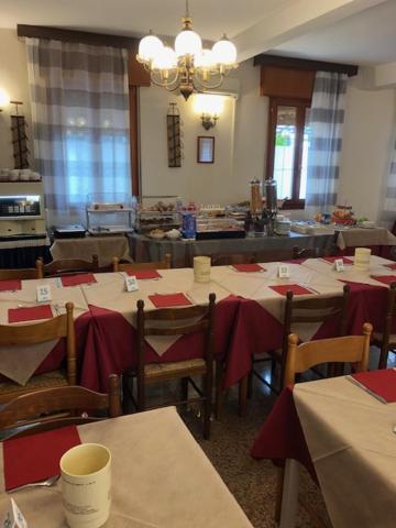 Hotel Saturno Jesolo Extérieur photo