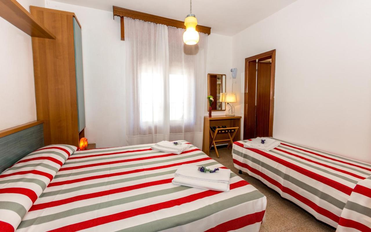 Hotel Saturno Jesolo Extérieur photo