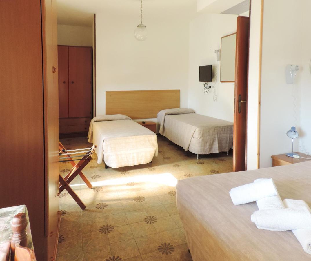 Hotel Saturno Jesolo Extérieur photo